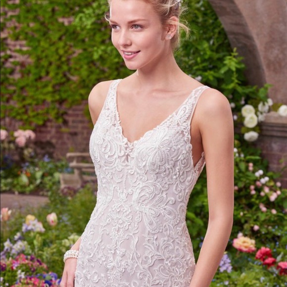 Gorgeous Rebecca Ingram Wedding Dress On Sale ( Store Sample) - Picture 2 of 3